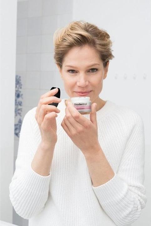 Immagine prodotto Bioderma Crema Notte Biodermal per pelli secche e sensibili - Idrata e ripara - 50ml (50 ml, Crema notte)