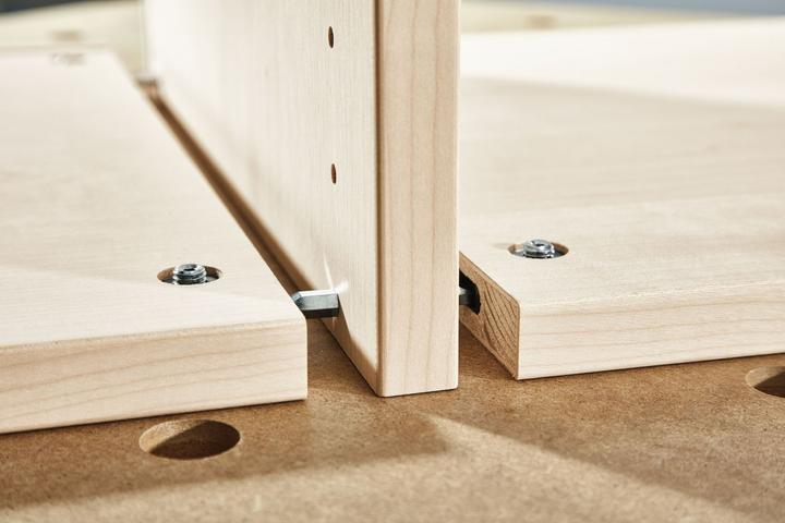 Immagine prodotto Festool Giunzione a lati intermedi MSV-LR32 D8/25 (Connettori angolari, 25 pz.)