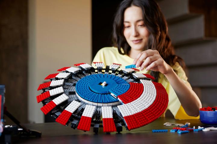 Produktbild LEGO Captain Americas Schild (76262, LEGO Marvel)