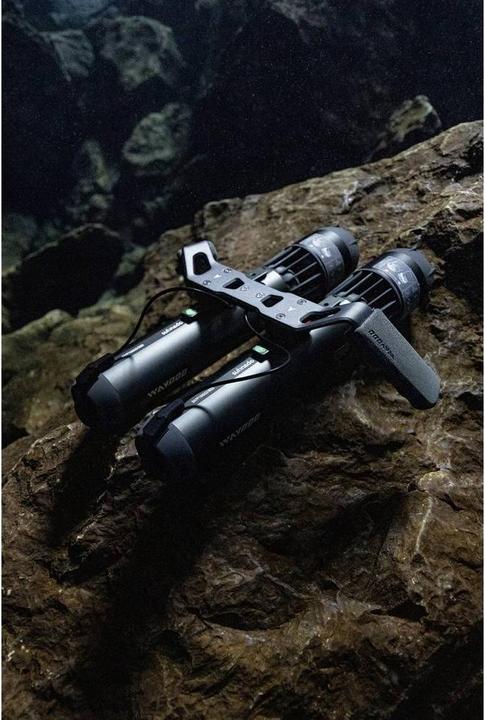 Actual product image Waydoo SUBNADO underwater scooter handle holder grey