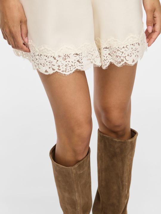 Immagine prodotto Vila VIKLARA Spitzensaum Shorts (40)