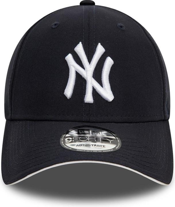 Actual product image New Era 9Forty Strapback Cap MICROFIBRE New York Yankees
