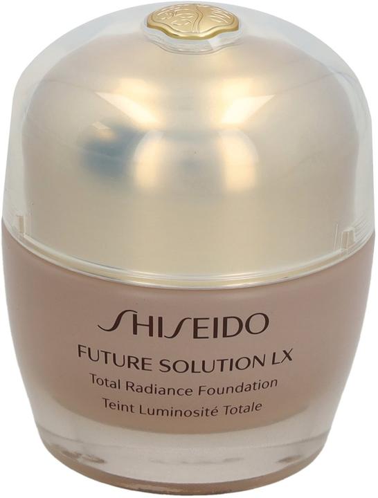 Actual product image Shiseido Total Radiance Foundation (N3)