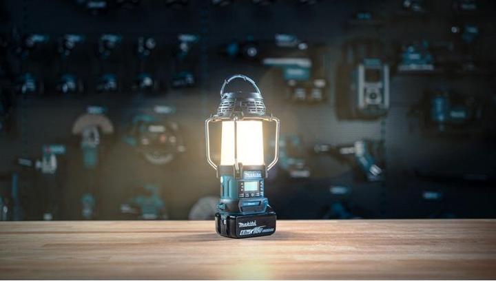 Image du produit Makita DMR056 (DAB+ DAB, AM, FM, Bluetooth)