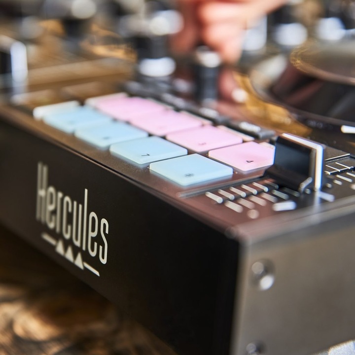 Actual product image Hercules Inpulse 500