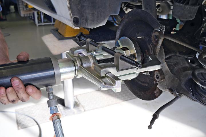 Productafbeelding Gedore Automotive 3445836 KL-0041-4521 Abziehplatte mit Schrauben