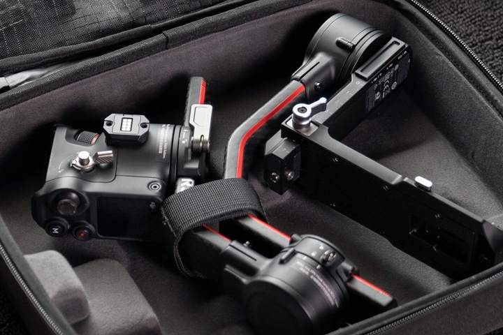 Image du produit DJI RS 2 (Appareil photo reflex, Appareil photo à objectif interchangeable, 4.50 kg)