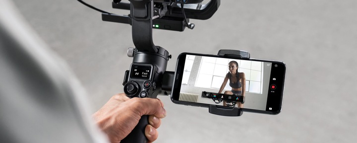 Image du produit DJI RSC 2 (Appareil photo à objectif interchangeable, Appareil photo reflex, 3 kg)