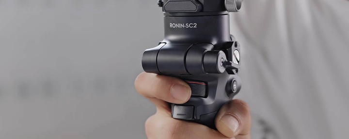 Image du produit DJI RSC 2 (Appareil photo à objectif interchangeable, Appareil photo reflex, 3 kg)