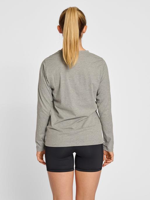 Actual product image hummel Red Basic T-Shirt L/S Woman (XS)