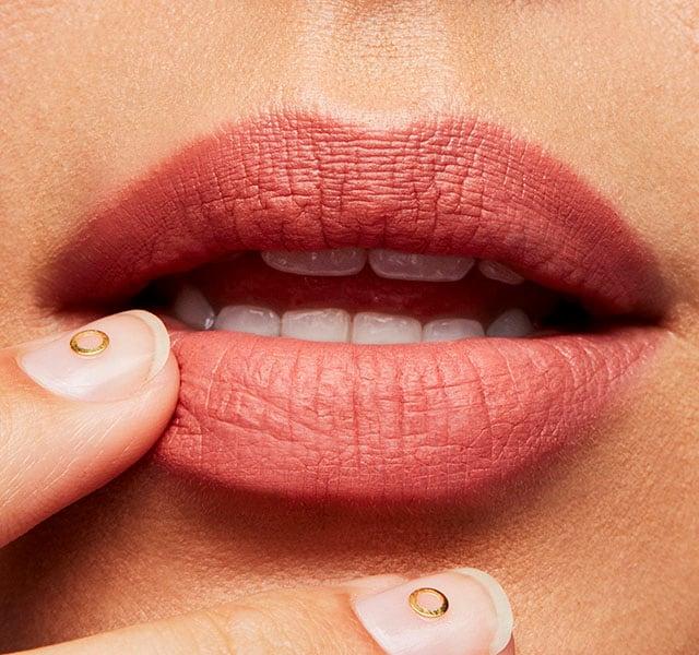 Actual product image MAC Cosmetics Lipstick (Runway hit)