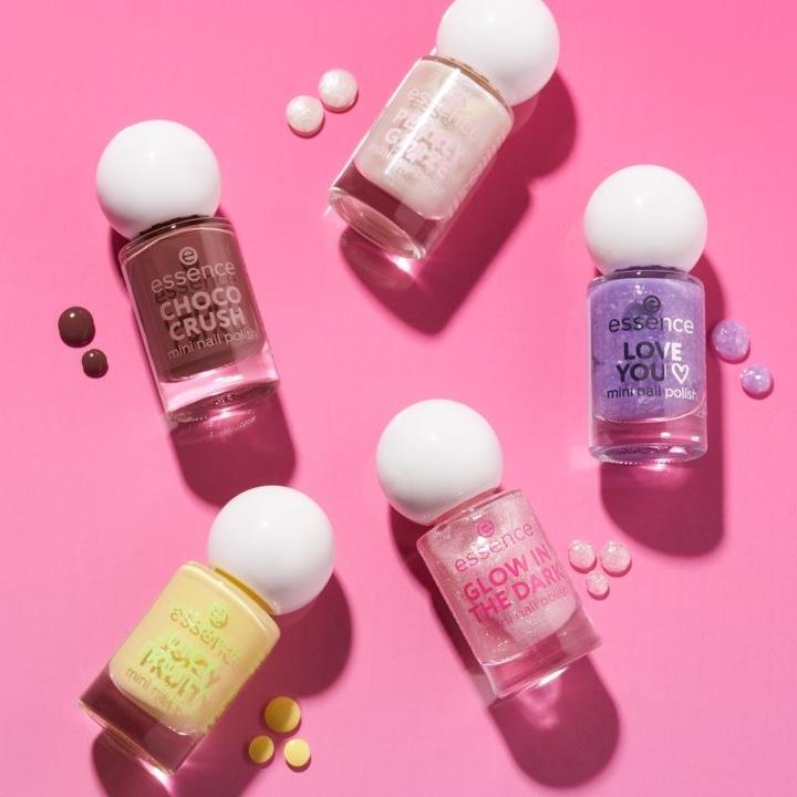 Actual product image essence Nagellack Mini Nail Polish 13 LOVE YOU (13 LOVE YOU)