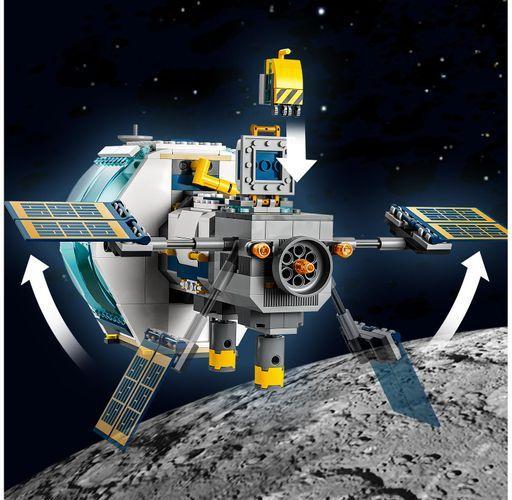 Actual product image LEGO Lunar Space Station (60349, LEGO City)