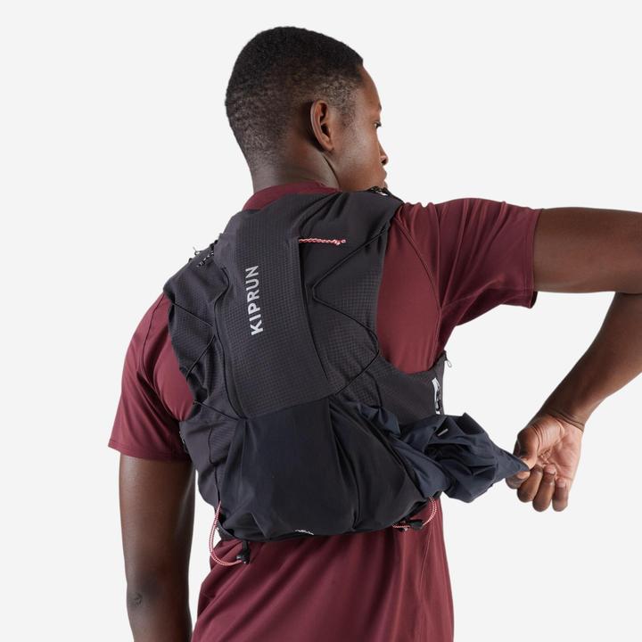 Actual product image Kiprun Trailrunning 15 (15 l)