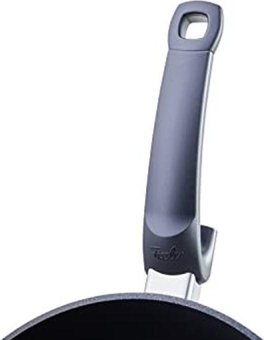 Actual product image Fissler Frying pan levital comfort with beading effect new version 26 cm INDUCTION (Frying pan, Aluminium, 26 x 6.50 cm)