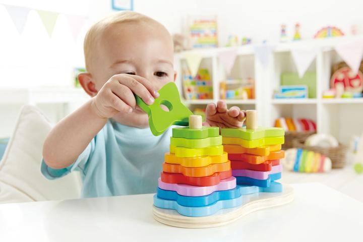 Immagine prodotto Hape Gioco dei chiodini arcobaleno 19 pezzi.