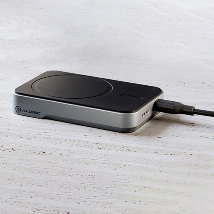 Actual product image Alogic Matrix+ Wireless 3-in-1 charging station MagSafe + Vent Mount (18 W)