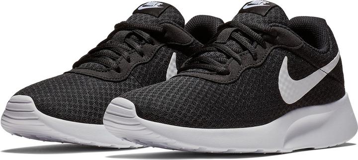 Actual product image Nike Tanjun (40)