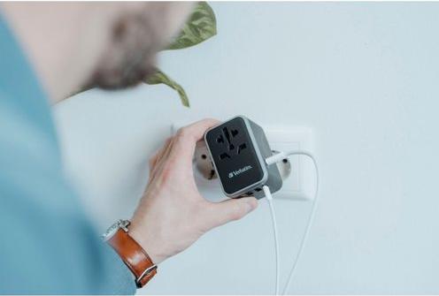Actual product image Verbatim Universal Travel Adapter