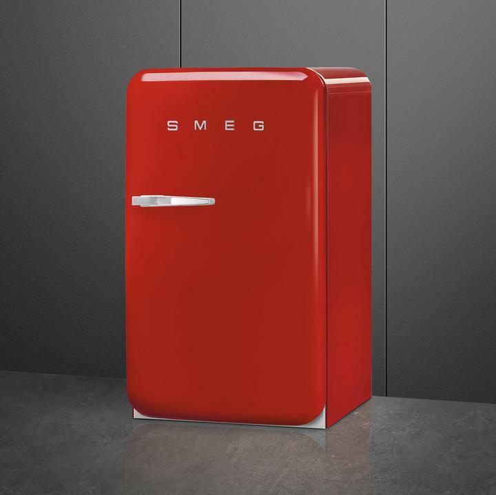 Actual product image Smeg FAB10RRD6 Refrigerator right hinge red 50's style, 2025 model, EEK: D (122 l)