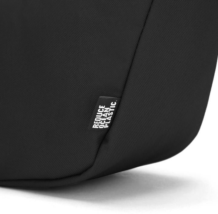Actual product image Pacsafe Go anti-theft shoulder bag