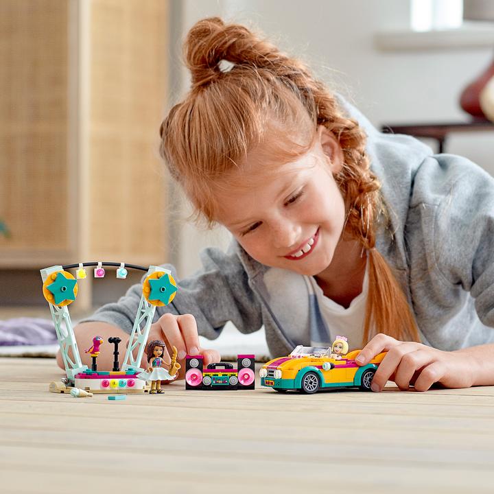 Produktbild LEGO Friends Andreas Bühne & Auto (41390)