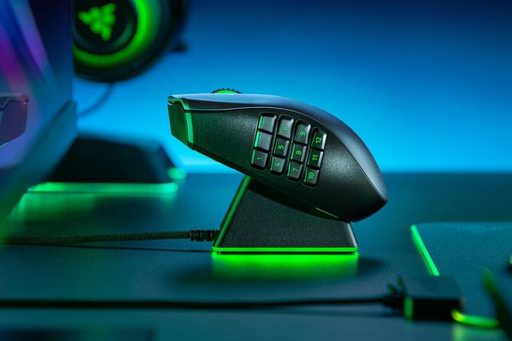 Actual product image Razer Naga Pro (Wireless)