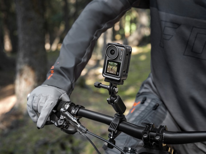 Produktbild DJI Osmo Action 3 Adventure Combo (24p, Bluetooth, WLAN)