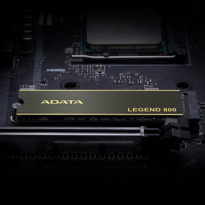 Actual product image Adata Legend 800 (2000 GB, M.2 2280)