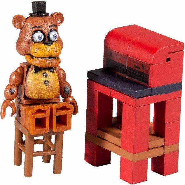 Produktbild McFarlane Five Nights at Freddy's: Freddy Fazbear with Parts and Service (39 Teile)