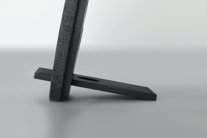 Actual product image Native Union Dock (10 W)
