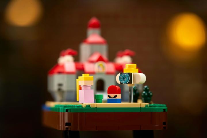 Actual product image LEGO Question Mark Block from Super Mario 64 (71395, LEGO Rare Sets, LEGO Super Mario)