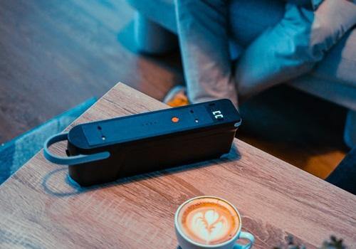 Produktbild Max Hauri LIBERTY QIKPAC Bundle Charger Base + 3 Akkus mit 2x USB-C 75W (150 W)