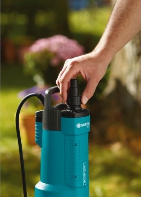 Produktbild Gardena Tauch-Druckpumpe 6000/5 (Regenfasspumpe)