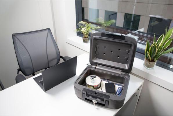 Actual product image Master Lock Fire protection box LCHW20101 (7.84 l)