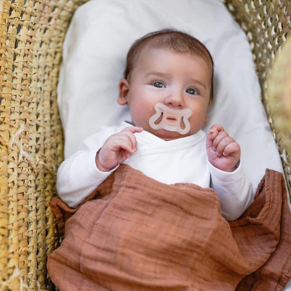 Produktbild Suavinex Schnuller 0.0 silikon symetrisch 2M (2 x, ab Geburt, bis 6 Monate)