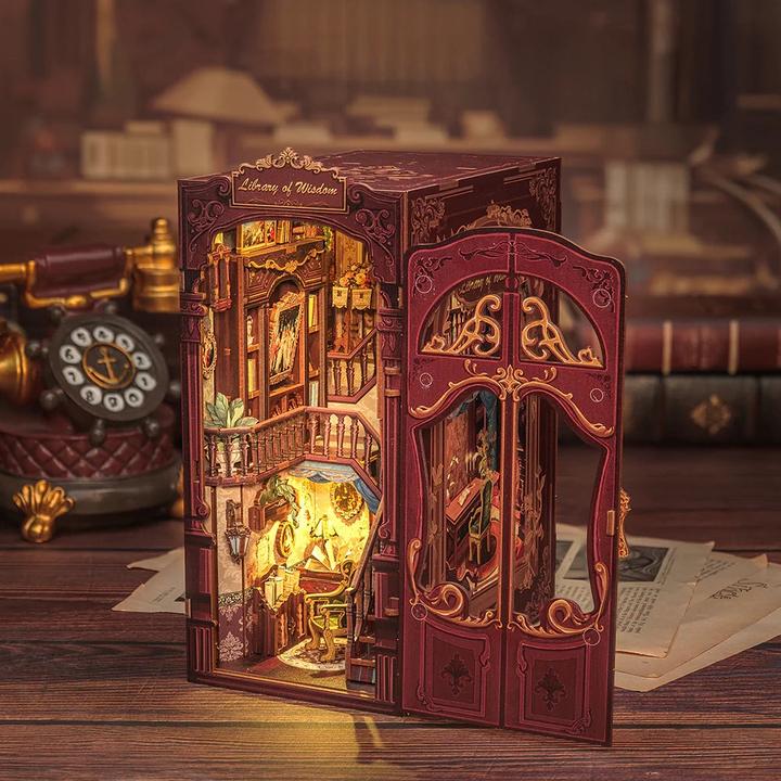 Produktbild Library of Wisdom - Book Nook