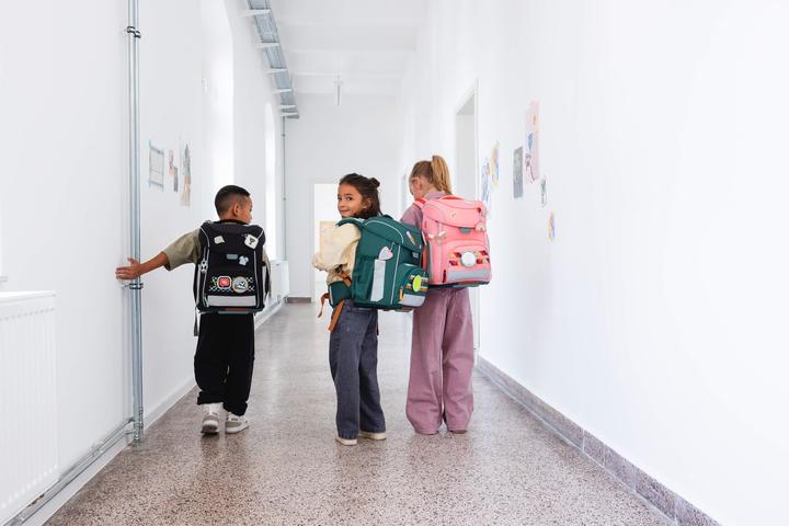 Actual product image Lässig Schulranzen-Set 6-tlg. Slim Unique black (21 l)