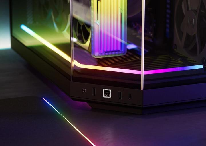 Actual product image Hyte LN70 NOODLE Light Strip, Black (Blue, Green, Red)