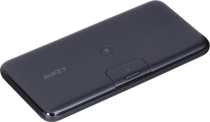 Actual product image Aukey PB-WL02 (10000 mAh, 18 W)