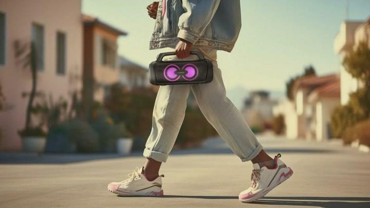 Produktbild Lamax PartyGo1 Play LXPSMPGO1PLBA (4 h, Akkubetrieb)