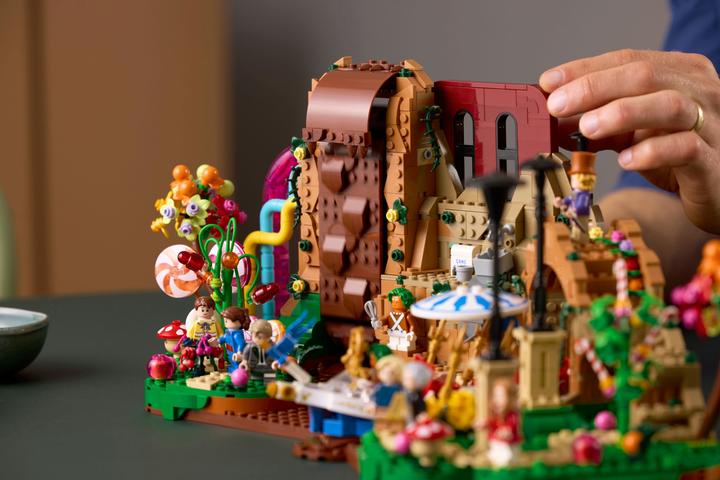Immagine prodotto LEGO Willy Wonka e la fabbrica di cioccolato (LEGO Ideas)