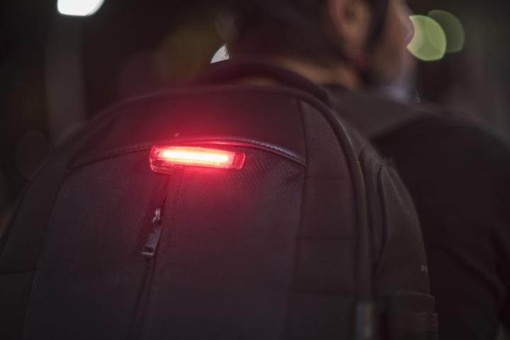 Actual product image knog. Plus (20 lm)