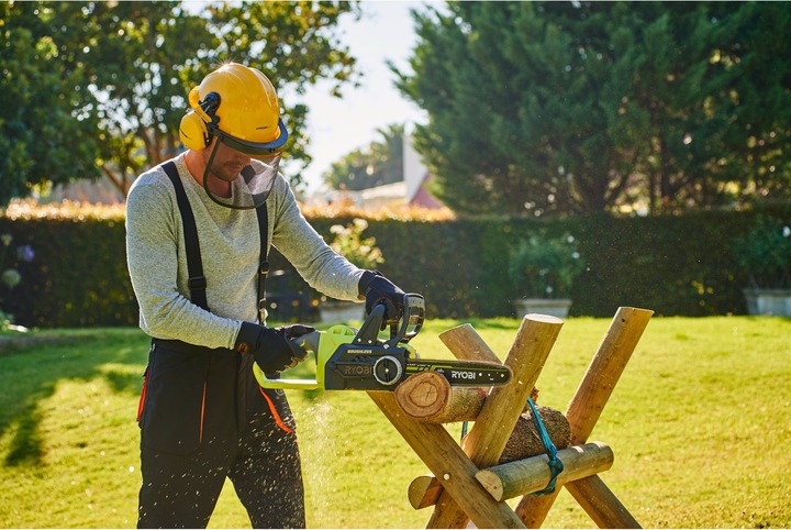 Actual product image Ryobi OCS1830 (Battery chain saw)