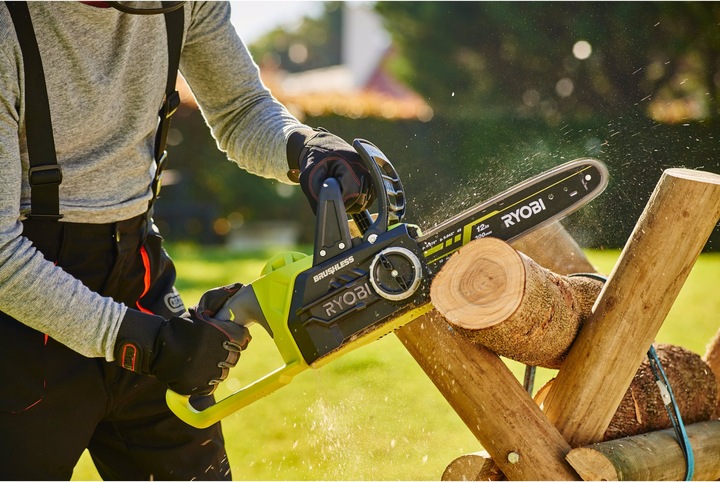 Actual product image Ryobi OCS1830 (Battery chain saw)