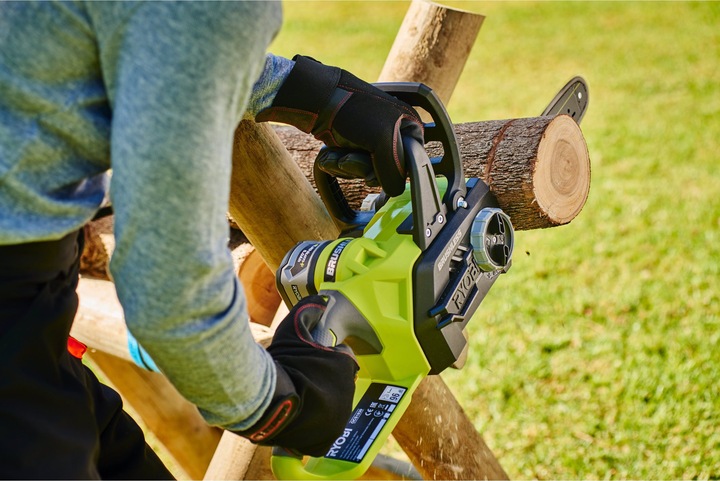 Actual product image Ryobi OCS1830 (Battery chain saw)