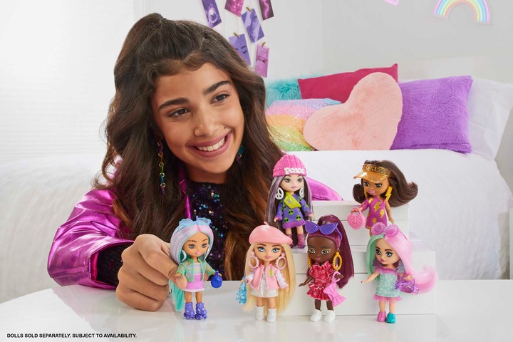 Immagine prodotto Barbie Bambola, Extra Mini con capelli rosa e menta
