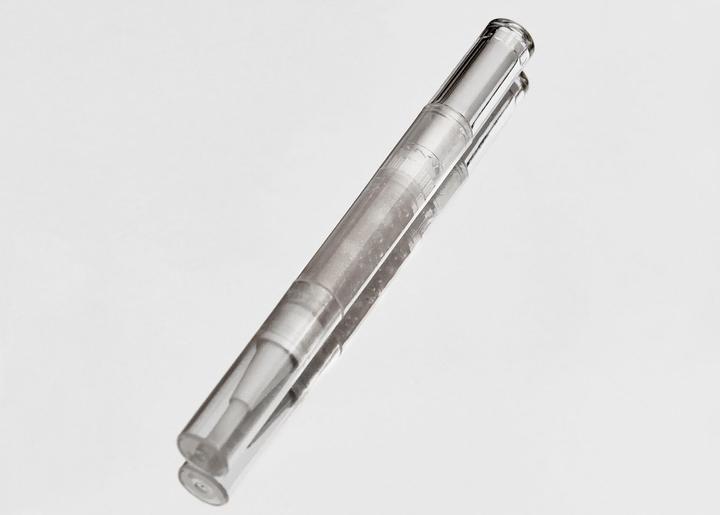 Actual product image Unicskin Unicwhite Smile Pen (2 ml, Bleaching powder)