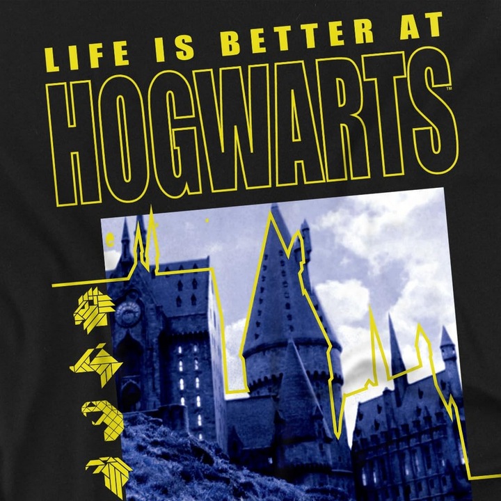 Produktbild Life Is Better At Hogwarts TShirt (XL)