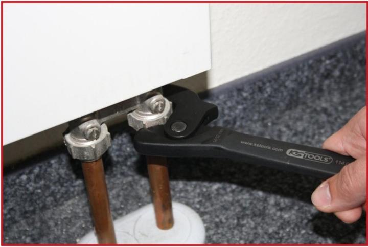 Produktbild KS Tools Einhand-Multifunktions-Schlüssel (14 mm, 32 mm)